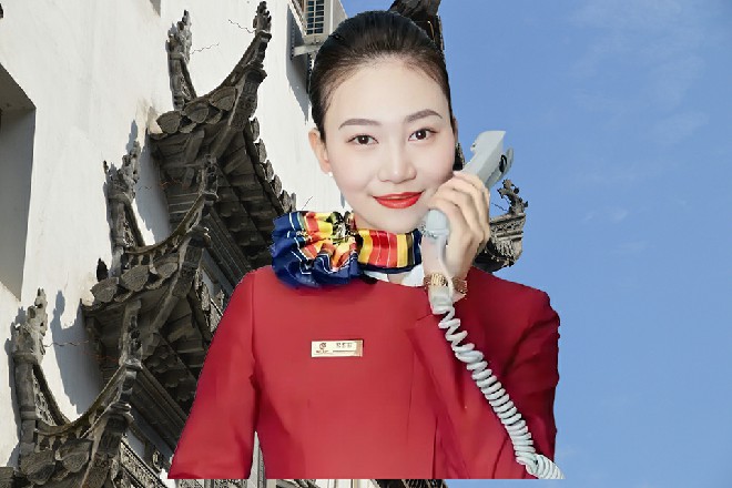 alina和ZLATA柔术似笑非笑，“我说呢，就算你跟导演有矛盾，也不至于找我来告状啊，这不合理。