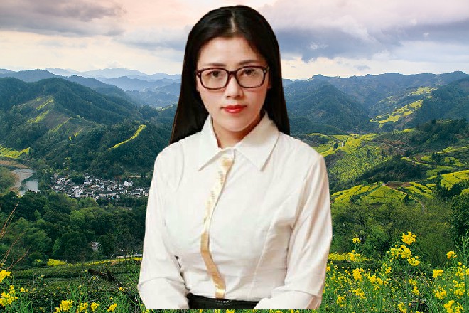 韩小蔓琼鼻一皱,忽然发现有镜头推过来,急忙露出八颗漂亮的贝齿,明眸闪亮。