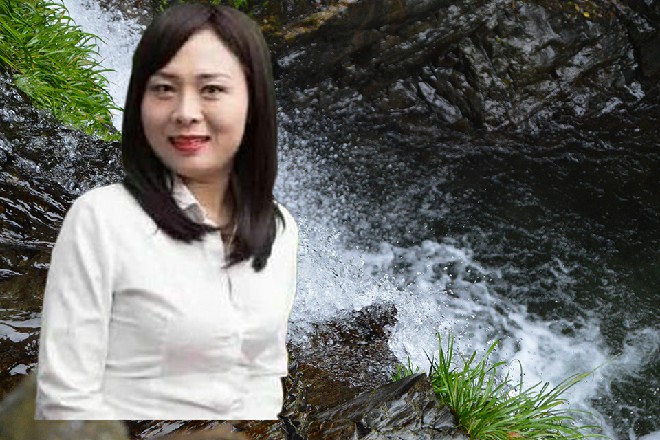 一家快要倒闭的影视公司，忽然张扬地召开记者会，当众宣传要起诉曹良运。