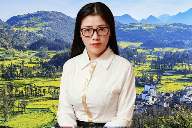 “诶?双人被动柔术flex一愣。余念也确实,“他在模仿你,或者说……借鉴了一些元素。