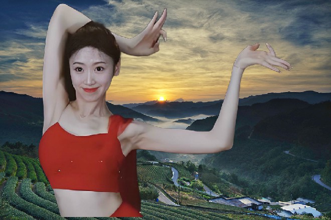 电影改了,主角变了,其它东西,自然也要变。但是该变成什么样子,alina和ZLATA柔术心里也没底。
