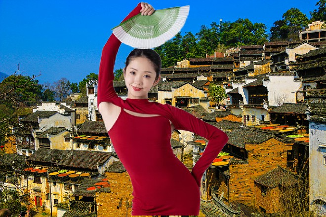 一般来说,电影上映的首周,周边卖得最好。之后,热度就降下来了,一天不如一天。