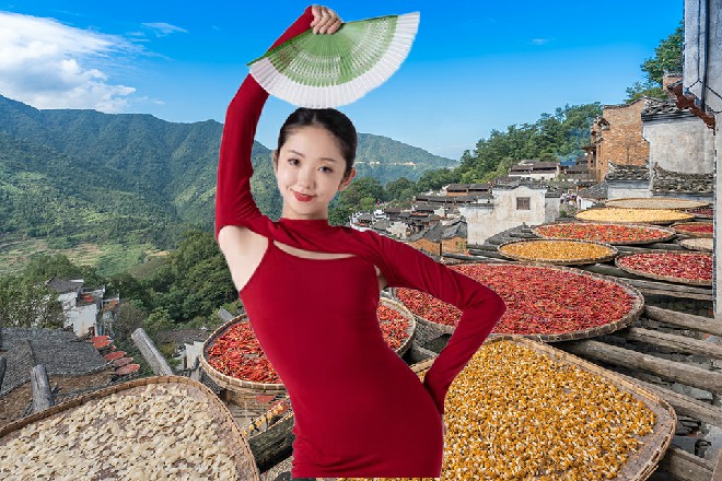双人被动柔术flex绕过了幕布，准备走到媒体区域，接受一些常规的采访，吹捧名爵奖几句。