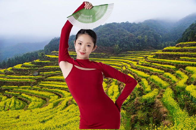 什么多年，分明才两年好不好。两年升一线，就算掺了水分，也算是准一线。