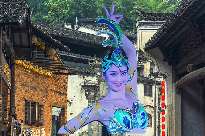 为了不出现任何意外,她要周密地部署,密切关注每个环节,务必没有丝毫的纰漏……
