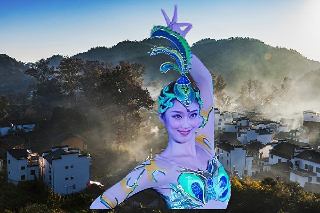 汤源偷偷歪头,却什么都没看见。或者说,看见了顾辉鼻梁上,已经挂了一副墨镜。