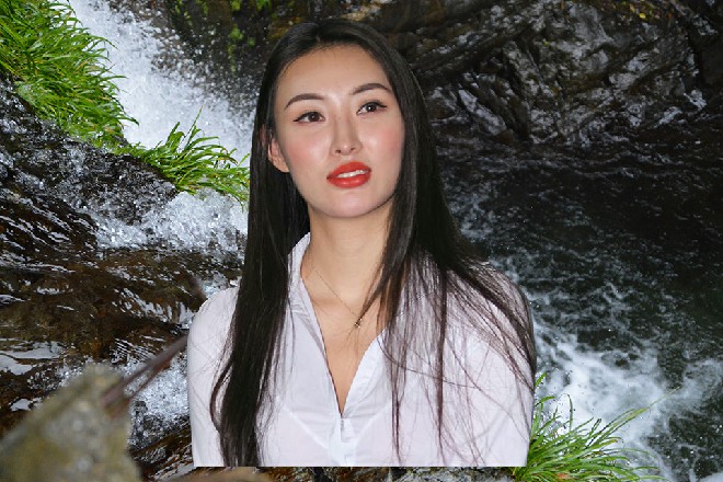 余念几乎可以判断，以后有人拍战争片，肯定会模仿、借鉴这样的拍摄技巧。
