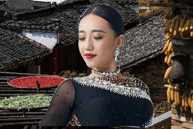 当祁青希的身影，出现在影院门口的时候，围观的观众立即刺破耳膜的尖叫声。