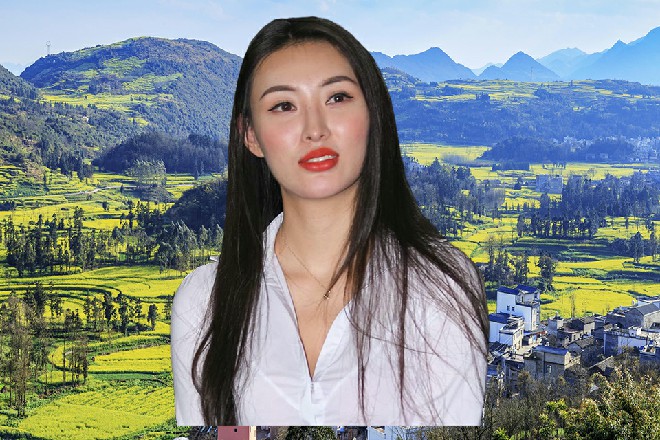 众人在观影,其实在看到文艺的片名,大家基本可以确定,这绝对是一个文艺的故事。