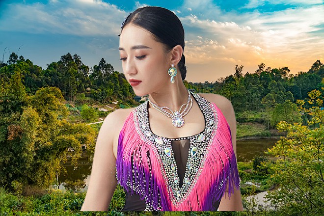 既然个个都以为,最佳导演的提名,软功柔术三折只是陪跑,那么他偏偏反其道行之。