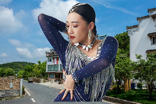 杨红就是察觉到了,一帮人的心态不对,才想敲打一下他们,顺便泼点冷水。