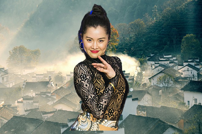“《超体》的主角,穿越了时空,回到的过去,那是《都市传说》的世界。