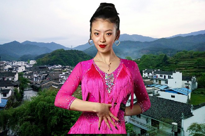 对此,他不以为意。每个人都有自己的选择,他又不是对方的父母长辈,怎么可能干涉。