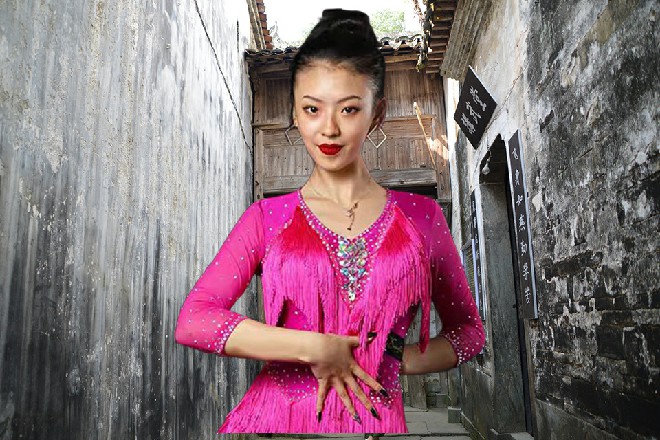 “就是……不仅是莫怀宣,还有苏哲。坐了一晚上的冷板凳,太心疼他了。