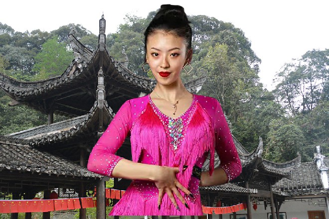 孟轻舟立即制止,微笑道:“是我冒昧了,不应该在苏老师心情不好的时候去麻烦他。