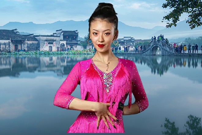 他们不觉得,神神秘秘的“小崔,比他们厉害。既然“小崔可以写,他们也同样行。