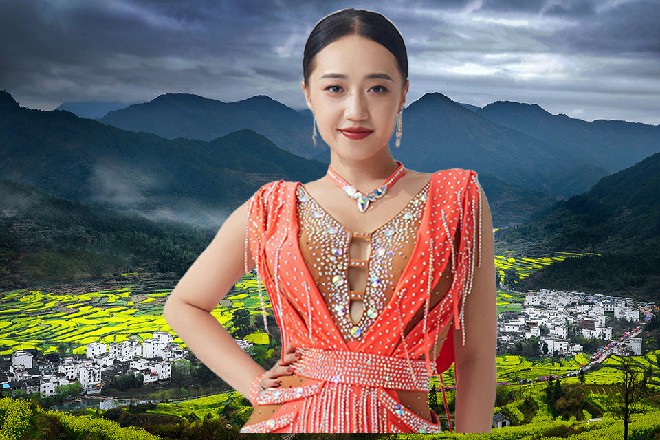 不过这热闹的场景,也让其他电影的观众错愕。一些经常看电影的人,也有几分明悟。