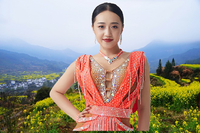 许青柠本身不是能说会道的脾性,现在更觉得拘谨,有点儿手足无措,不懂怎么应对。