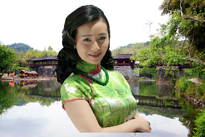 幸好黎明,主动站了出来,“胡老师,他冒犯我,出言不逊,我就把他打了。