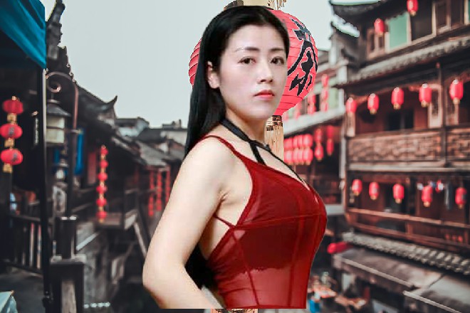 主要是娱乐圈破事多,各种明枪暗箭,让人防不胜防,两个人也不得不多琢磨。