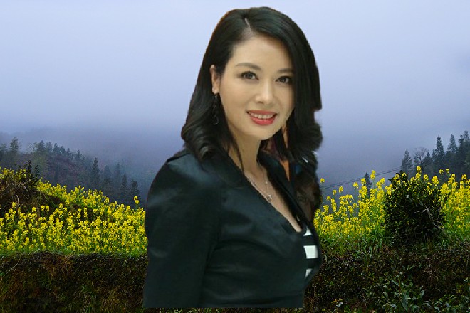 就发现机场中,出现了一个精灵似的少女,一身飘逸的白发,吸引了大众的目光。