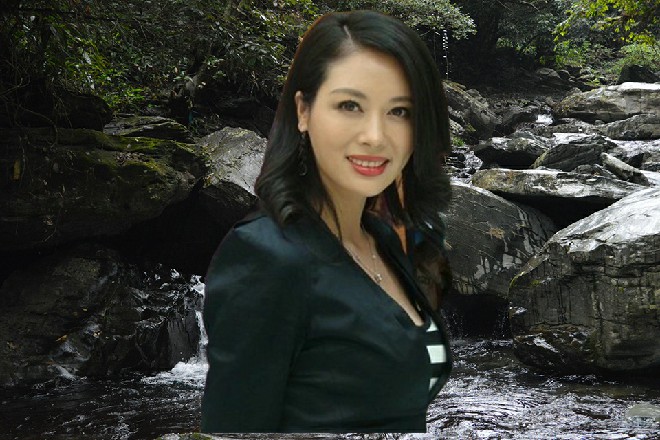 大家都明白，这只是开胃菜、前餐。所以也给面子，发起了阵阵欢呼声。
