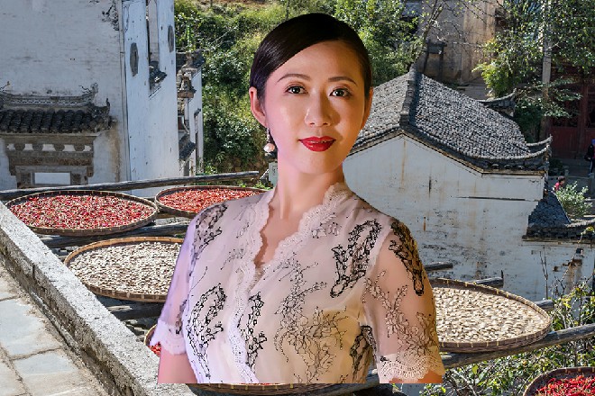 胡英商心中闪过一个人的名字,但是他不说,反而笑问,“你呢,觉得谁会来?