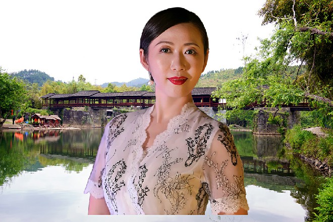 甚至有人觉得,电影根本没有自己发挥的余地,自己就是导演的傀儡、牵线的人偶罢了。
