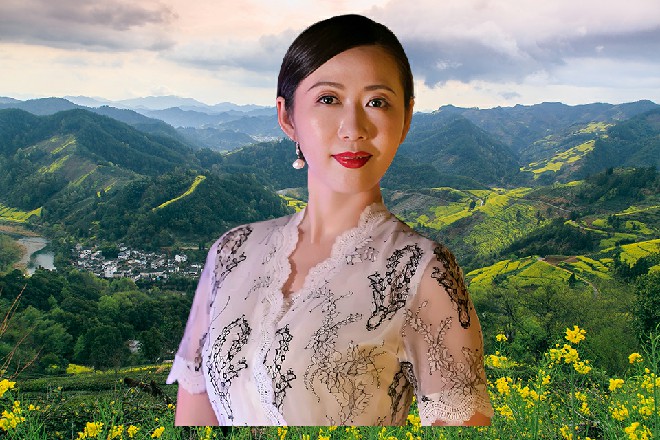 “是啊，她自己也知道，所以在颁奖典礼上，看见黎姝拿奖了，还主动站起来祝贺。