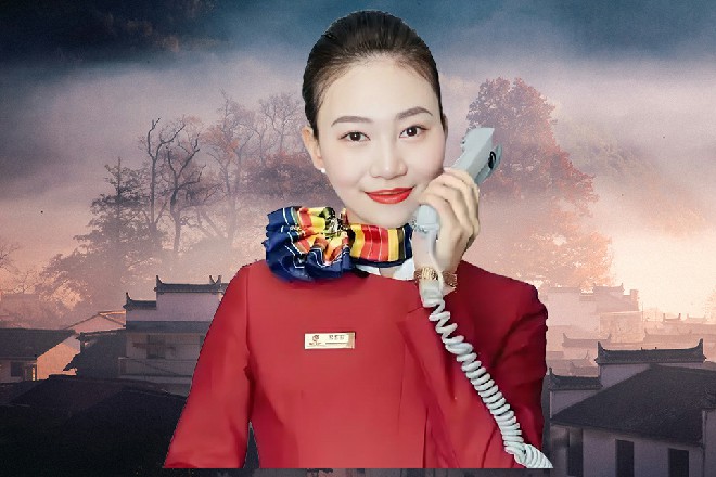 热烈的掌声,立刻如惊雷炸响。许多观众这才回神,奉上最热情的尖叫、欢呼声。